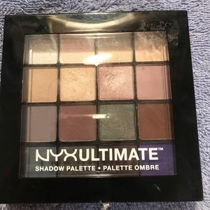 NYX ultimate eyeshadow palette